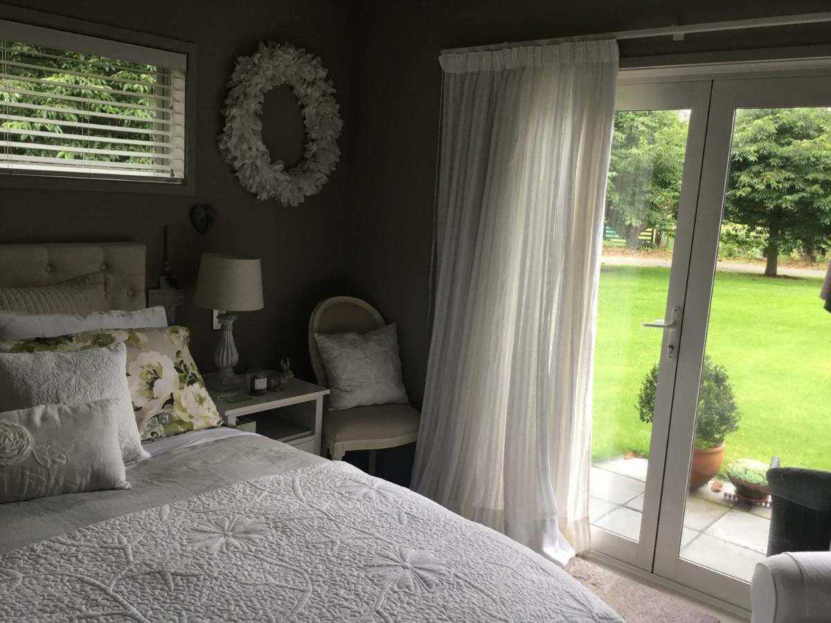 The Flower Nest Retreat Apartamento Te Puna Exterior foto